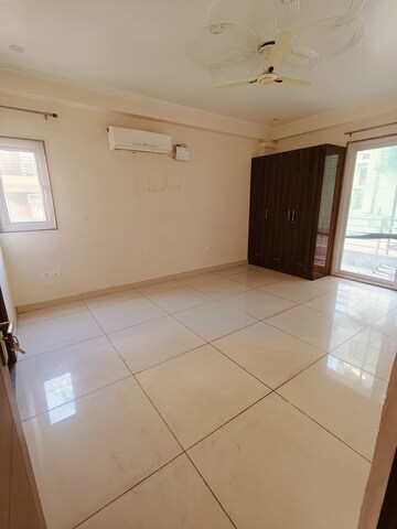 3 BHK Builder Floor For Rent in Sector 43