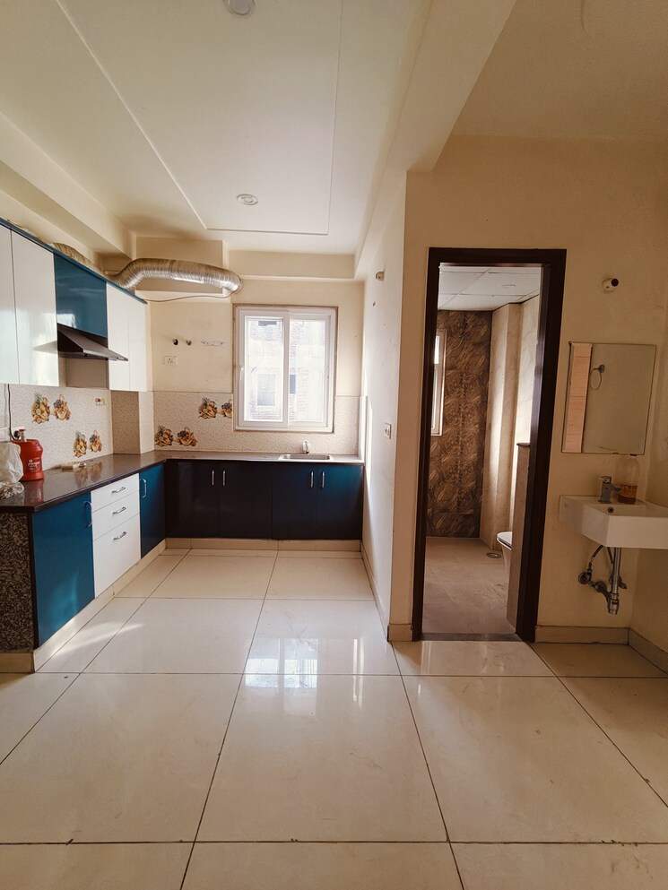Kitchen, sector 43 3 Bedroom 1800 Sq.Ft. Builder Floor In Sector 43 Gurgaon 8242808