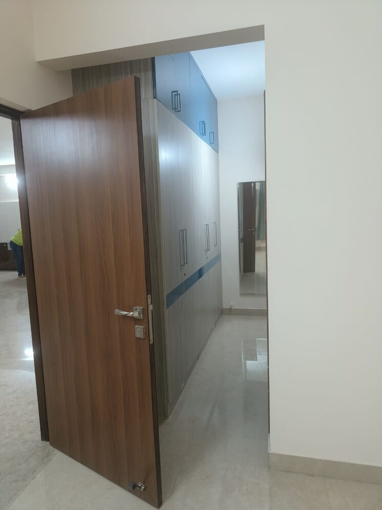Bathroom, aurobindo-kohinoor 3 Bedroom 2200 Sq.Ft. Apartment In Serilingampally Hyderabad 8243099