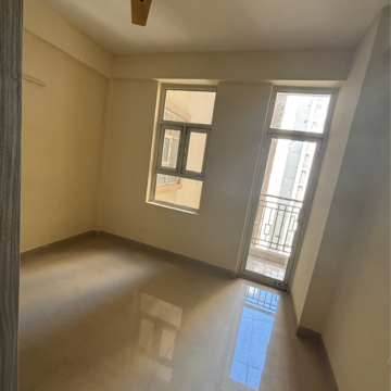 Room in 2 BHK Apartment at Shree Vardhman Mantra, Ramgarh Dhani – for Rent