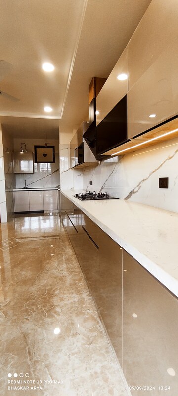 Kitchen in 4 BHK Builder Floor at Sector 85 – for Sale