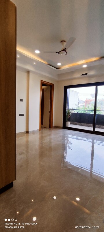 Room in 4 BHK Builder Floor at Sector 85 – for Sale
