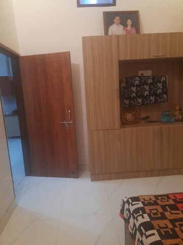 Bedroom in 1 BHK Builder Floor at Aamwala – for Rent