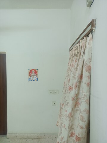 Furnished Amenities in 1 BHK Independent House at Sector 2 – for Rent
