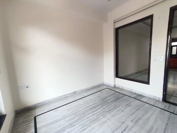 Room in 3 BHK Apartment at Sector 46 – for Rent