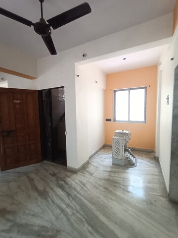 Room in 3 BHK Apartment at Seawoods – for Rent