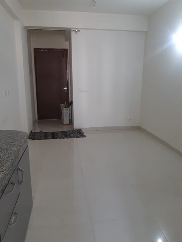 Room in 3 BHK Apartment at Amolik Heights, Sector 88 – for Sale