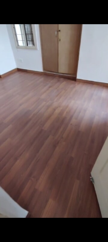 Room in 3 BHK Apartment at Jaipurias Sunrise Greens, Ahinsa Khand 1 – for Sale