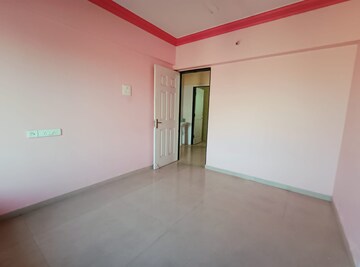 Room in 2 BHK Apartment at Seawoods – for Rent