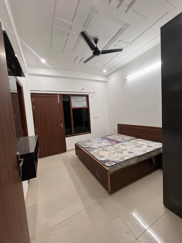 Bedroom in 3 BHK Apartment at Sector 46 – for Rent