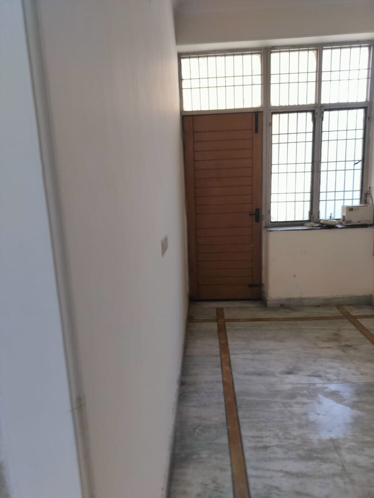 Room, amrapali-leisure-valley 3 Bedroom 1145 Sq.Ft. Apartment In Tech Zone 4 Greater Noida Greater Noida 8243571