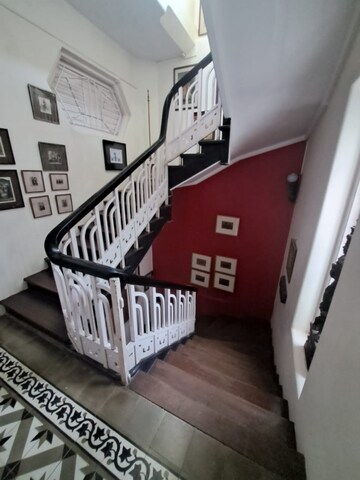 Staircase in 1 BHK Apartment at Tardeo – for Rent