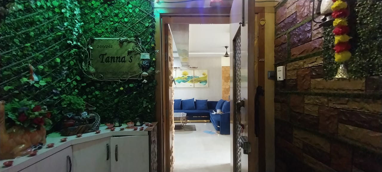 5 BHK 2440 Sq.Ft. Apartment in Vertex Solitaire