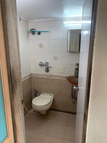Bathroom in 3 BHK Apartment at Vile Parle East – for Rent