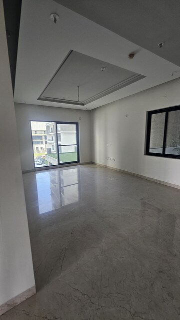 Room in 4 BHK Apartment at Aparna One, Shaikpet – for Sale