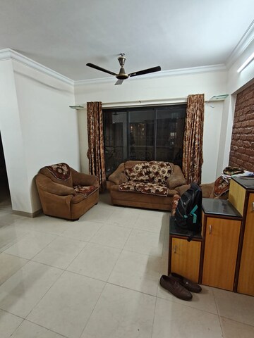 Living Room in 2 BHK Apartment at Vile Parle East – for Rent