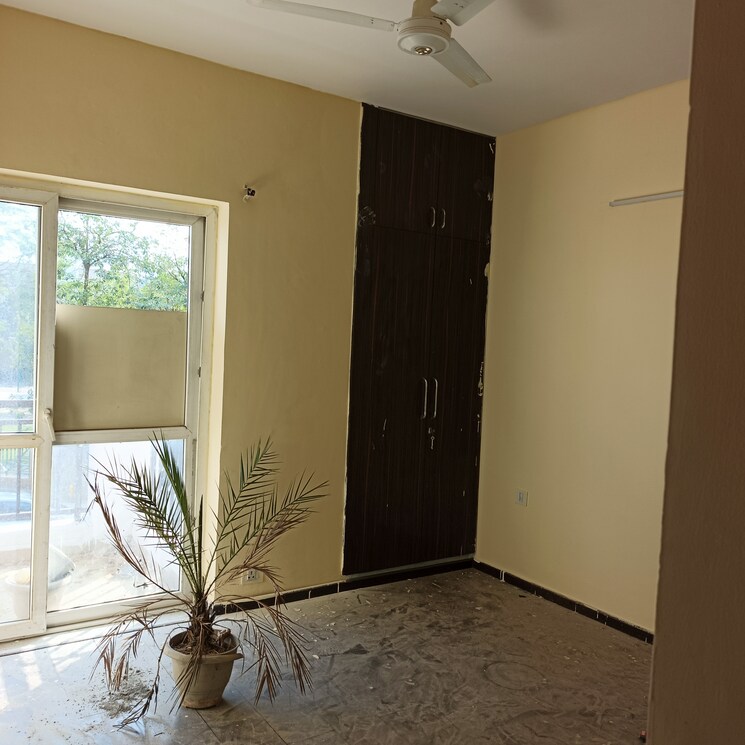 Room, bptp-park-elite-floors-sector-88 3 Bedroom 250 Sq.Yd. Builder Floor In Sector 88 Faridabad 8243717