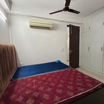 Bedroom in 1 BHK Apartment at Neb Sarai – for Rent