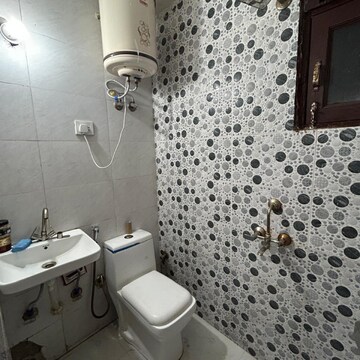 Bathroom in 1 BHK Apartment at Neb Sarai – for Rent
