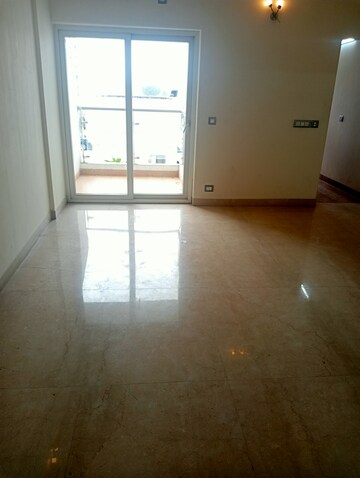 Room in 2 BHK Apartment at M3M Escala, Sector 70a – for Rent