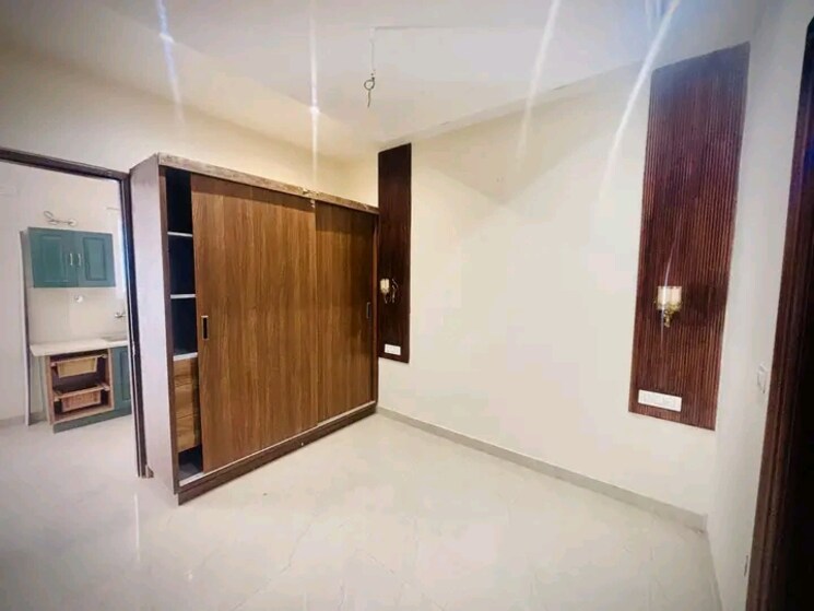 Room, sector 123 3 Bedroom 100 Sq.Yd. Independent House In Sector 123 Mohali 8243721