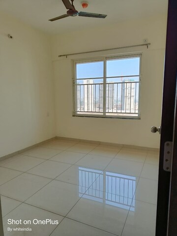 Room in 2 BHK Apartment at Pride Purple Park Astra, Hinjewadi – for Rent