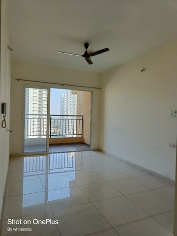 Room in 2 BHK Apartment at Pride Purple Park Astra, Hinjewadi – for Rent