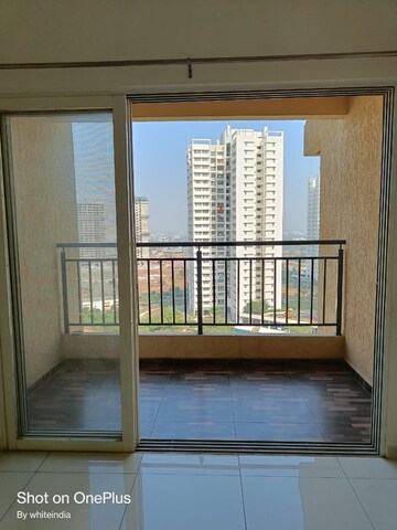 Room in 2 BHK Apartment at Pride Purple Park Astra, Hinjewadi – for Rent