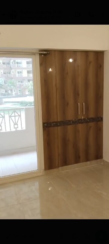 Furnished Amenities in 2 BHK Apartment at Gaur City 7th Avenue, Sector 4, Greater Noida – for Rent