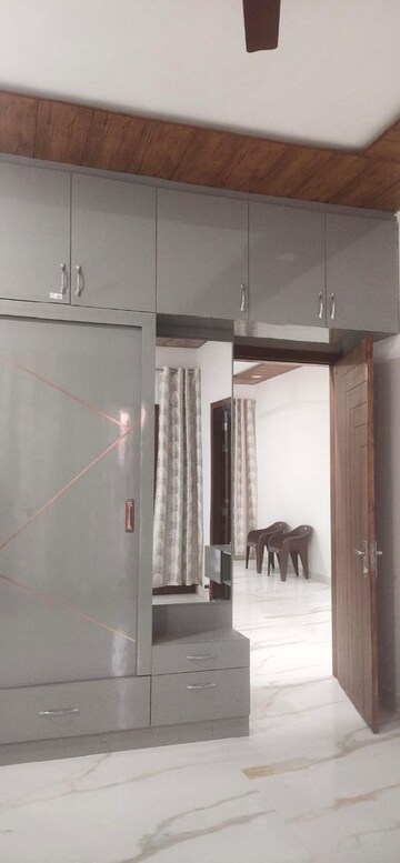 Furnished Amenities in 3 BHK Builder Floor at Aerocity – for Rent