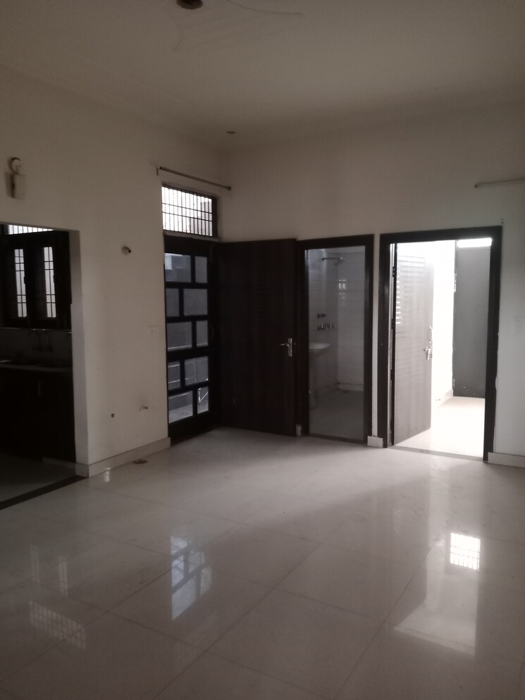Room, sector 8 3 Bedroom 1853 Sq.Ft. Builder Floor In Sector 8 Panipat 8243890