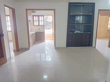Room in 3 BHK Apartment at 7th Residency, Kodihalli – for Rent