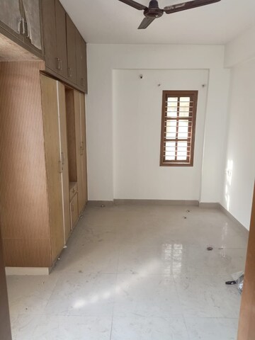 Room in 3 BHK Apartment at 7th Residency, Kodihalli – for Rent