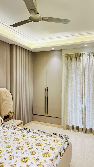 Master Bedroom in 4 BHK Builder Floor at Indirapuram Shakti Khand 1 – for Sale