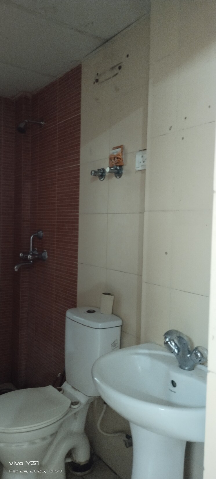 Bathroom, mahagun-mywoods 3 Bedroom 1235 Sq.Ft. Apartment In Sector 16c Greater Noida Greater Noida 8243981