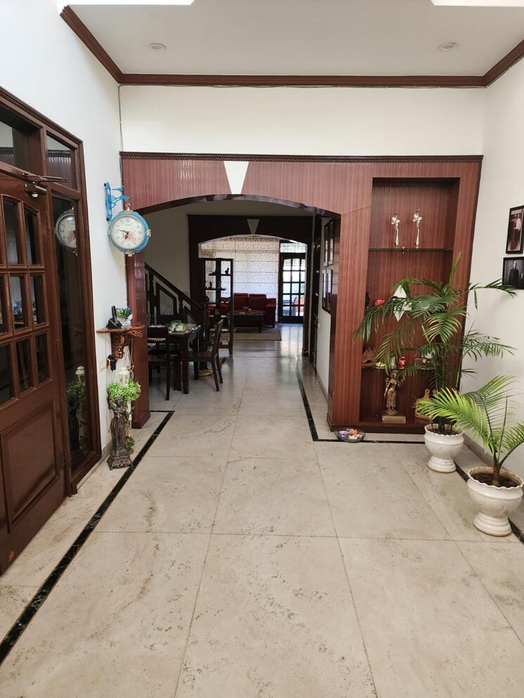  Parking, greater mohali 5 Bedroom 500 Sq.Yd. Independent House In Greater Mohali Mohali 8243972