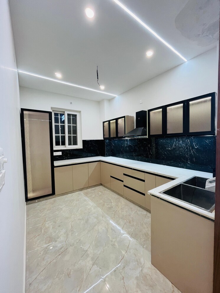 Kitchen, gms road 3 Bedroom 1800 Sq.Ft. Builder Floor In Gms Road Dehradun 8244340