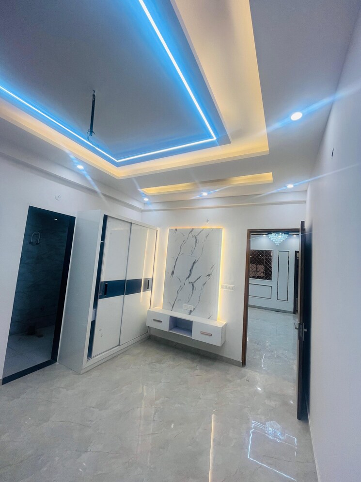 Room, gms road 3 Bedroom 1800 Sq.Ft. Builder Floor In Gms Road Dehradun 8244340