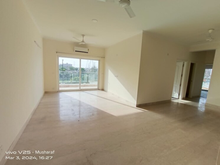 Room, shree-vardhman-victoria 3 Bedroom 1950 Sq.Ft. Apartment In Sector 70 Gurgaon 8244374