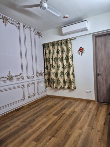 Bedroom in 3 BHK Apartment at Emaar Palm Heights, Sector 77 – for Rent