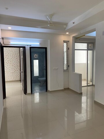 2 BHK Apartment For Rent in Himalaya Tower Ahinsa Khand 1 Ghaziabad  8244390