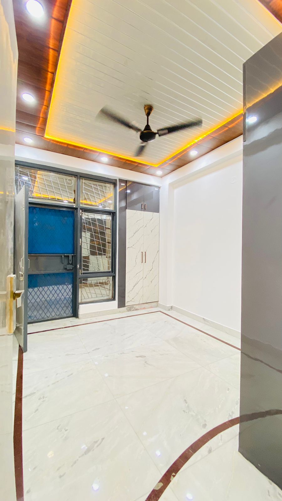 3 BHK Builder Floor For Sale in Niti Khand1 