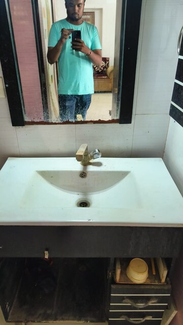 Bathroom in 2 BHK Apartment at Ambawadi – for Rent
