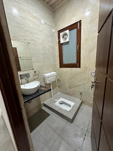 Attached Bathroom in 3 BHK Apartment at SKA Metro Ville, Eta Ii Greater Noida – for Rent