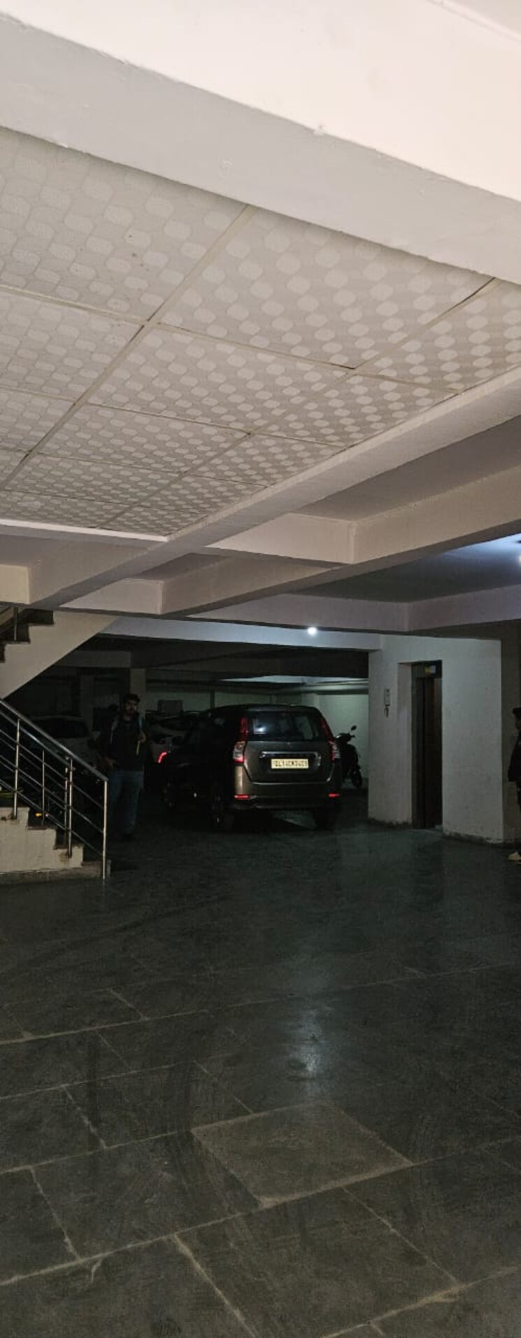  Parking, indirapuram shakti khand 1 3 Bedroom 1350 Sq.Ft. Builder Floor In Indirapuram Shakti Khand 1 Ghaziabad 8244555