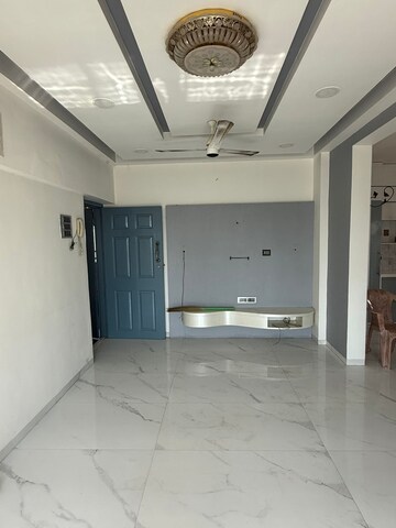 Room in 2 BHK Apartment at Jupiter Apartment Andheri, Andheri West – for Rent