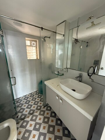 Attached Bathroom in 2 BHK Apartment at Jupiter Apartment Andheri, Andheri West – for Rent