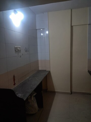 Bathroom in 1.5 BHK Apartment at Dombivli West – for Rent