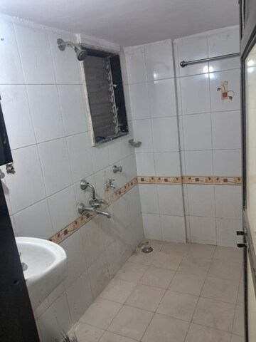 Bathroom in 1.5 BHK Apartment at Dombivli West – for Rent