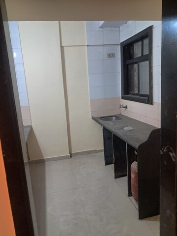 Kitchen in 1.5 BHK Apartment at Dombivli West – for Rent